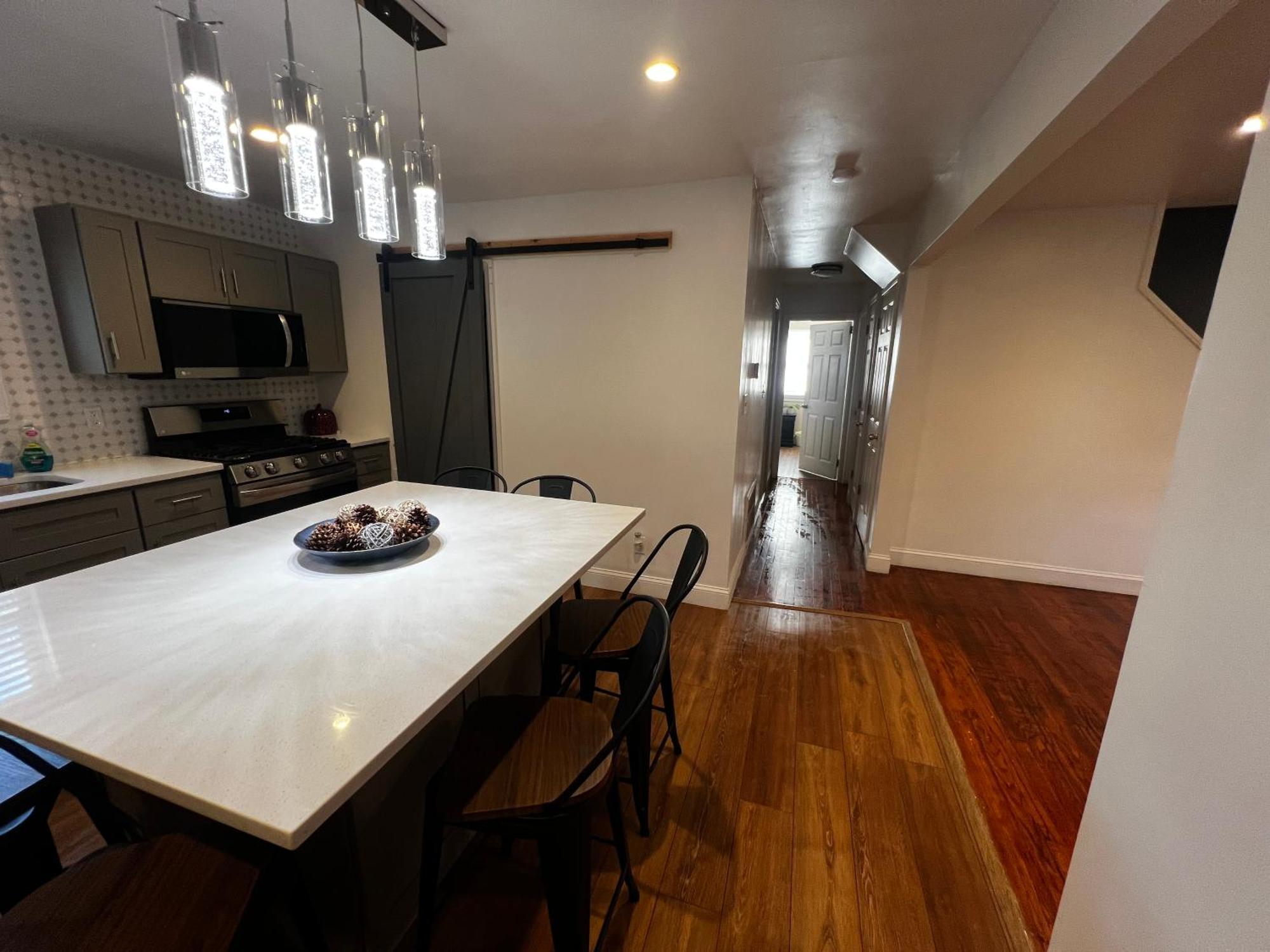 Spacious 3 Bedroom Ewing Home -Quiet Трентон Экстерьер фото